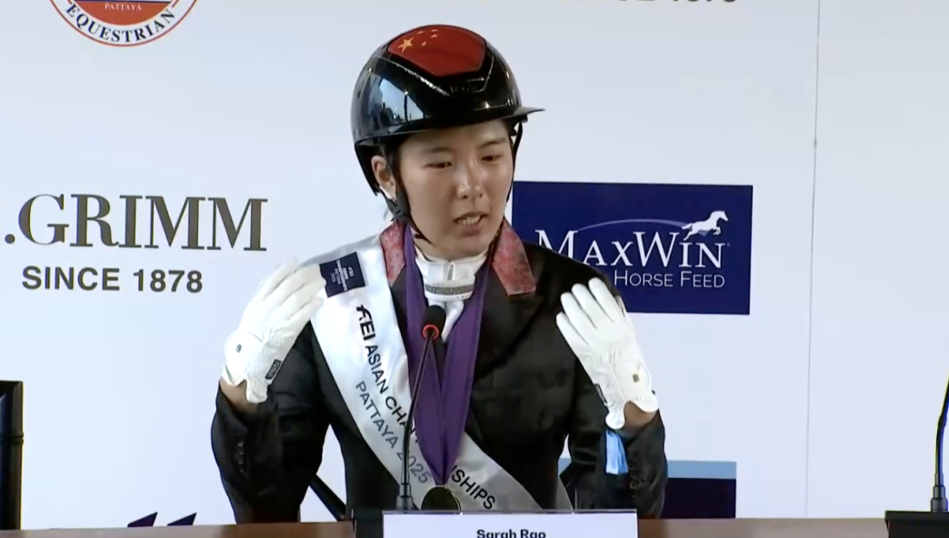 中国骑手饶嘉怡斩获2025亚锦赛盛装舞步第一中级个人冠军